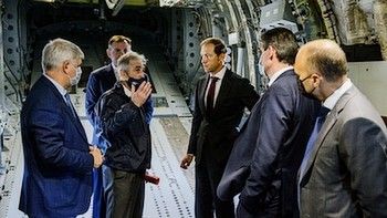 Денис Мантуров посетил ВАСО