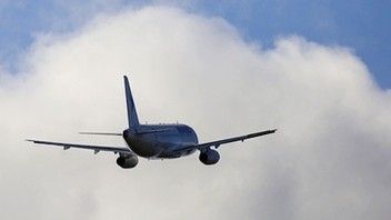 Импортные комплектующие для SSJ-100 под угрозой