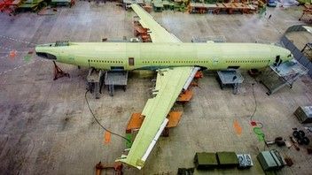 Процесс сборки ДМШФ лайнера Ил-96-400М