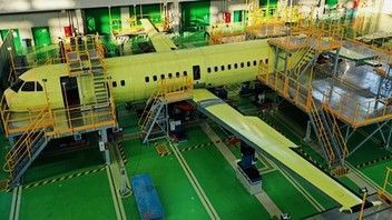 Продолжается сборка второго опытного Ил-114-300