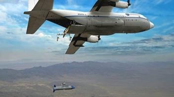 Авиаматка ВТС C-130 для беспилотников X-61