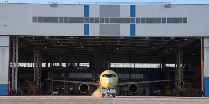 Первый полёт самолета с крылом из российских композитов