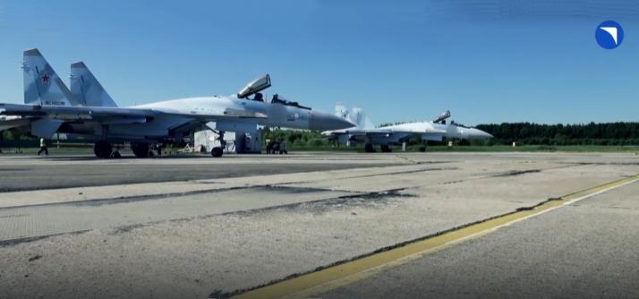 Два новых Ми-8МТВ-1 и партия Су-35С переданы заказчикам
