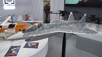 Модель Су-75 Checkmate с изменённым воздухозаборником
