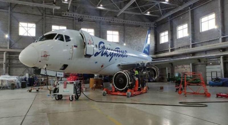 Авиакомпания «Якутия» выполняют ТОиР самолёта Superjet 100