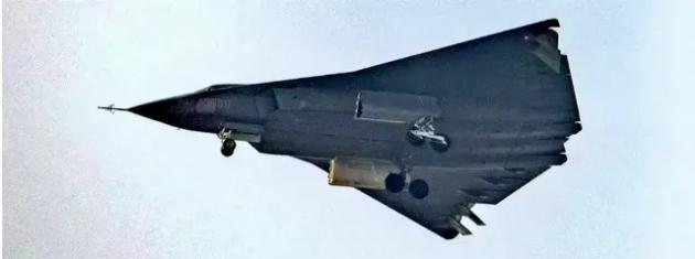 Перспективный китайский истребитель шестого поколения J-36