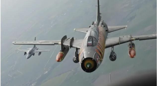 Польша показала прощальный полёт истребителей Су-22