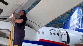 На SSJ100 проведут лётный эксперимент полётной крутки крыла