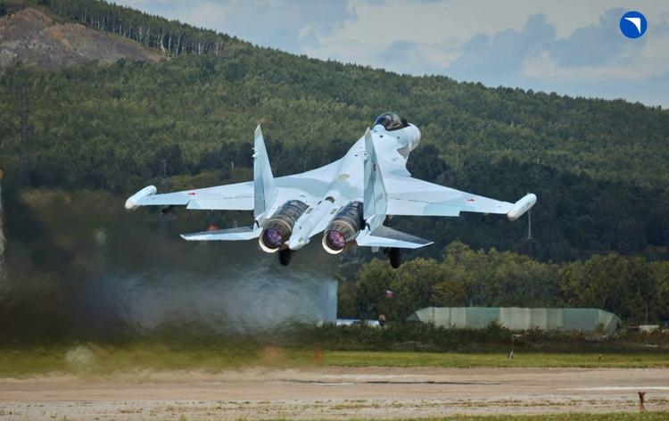 ВКС России получили очередную партию   истребителей Су-35С