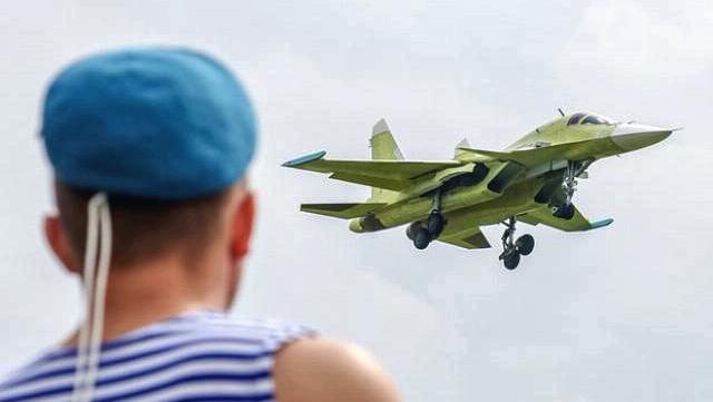 ОАК передала ВКС России партию новых самолётов Су-34