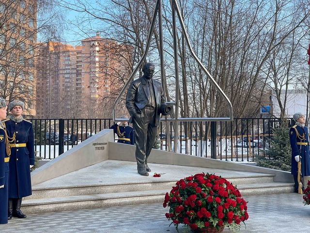 Московские памятники авиаконструкторам