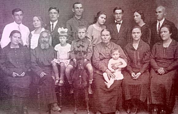 Семья Наркома авиапрома ЗАМ. НАРКОМА АВИАЦИОННОЙ ПРОМЫШЛЕННОСТИ, 1940-1946гг