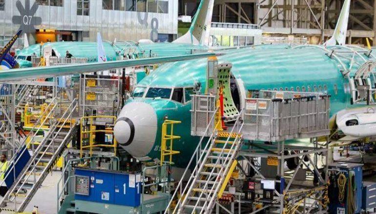 «Боинг»проводит самостоятельную сертификацию В737 MAX и В787