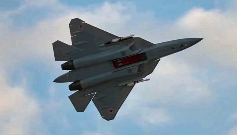 ОАК передала два истребителя Су-57Э иностранному заказчику