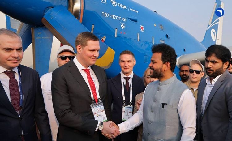 Рукопожатие руководителёй Росси и Индии В Хайдарабаде открылся авиасалон Wings India 2026