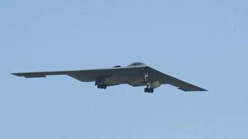 Длительные полеты B-2 обеспечивают бортовой туалет и кухня