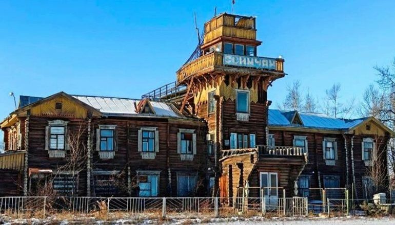 Аэропорт Сеймчан: памятник трассе Аляска – Сибирь
