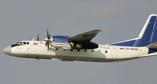 Ан-24 авиакомпании «Ангара» выполнил посадку с одним работающим двигателем