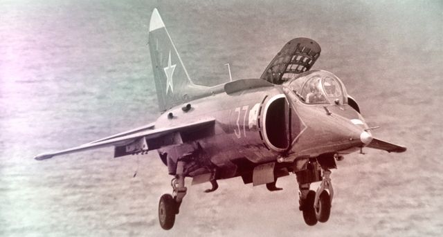 Палубный штурмовик Як-38М: глубоко модернизированный Як-38