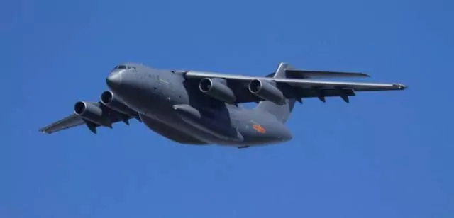 Мировая военная авиация 2025: транспорты и вертолеты