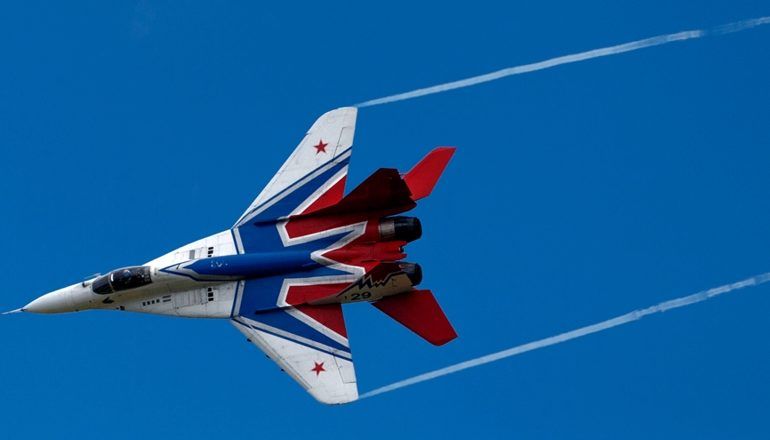 К 35 -летию  пилотажной группы, «Стрижи» высокого полета